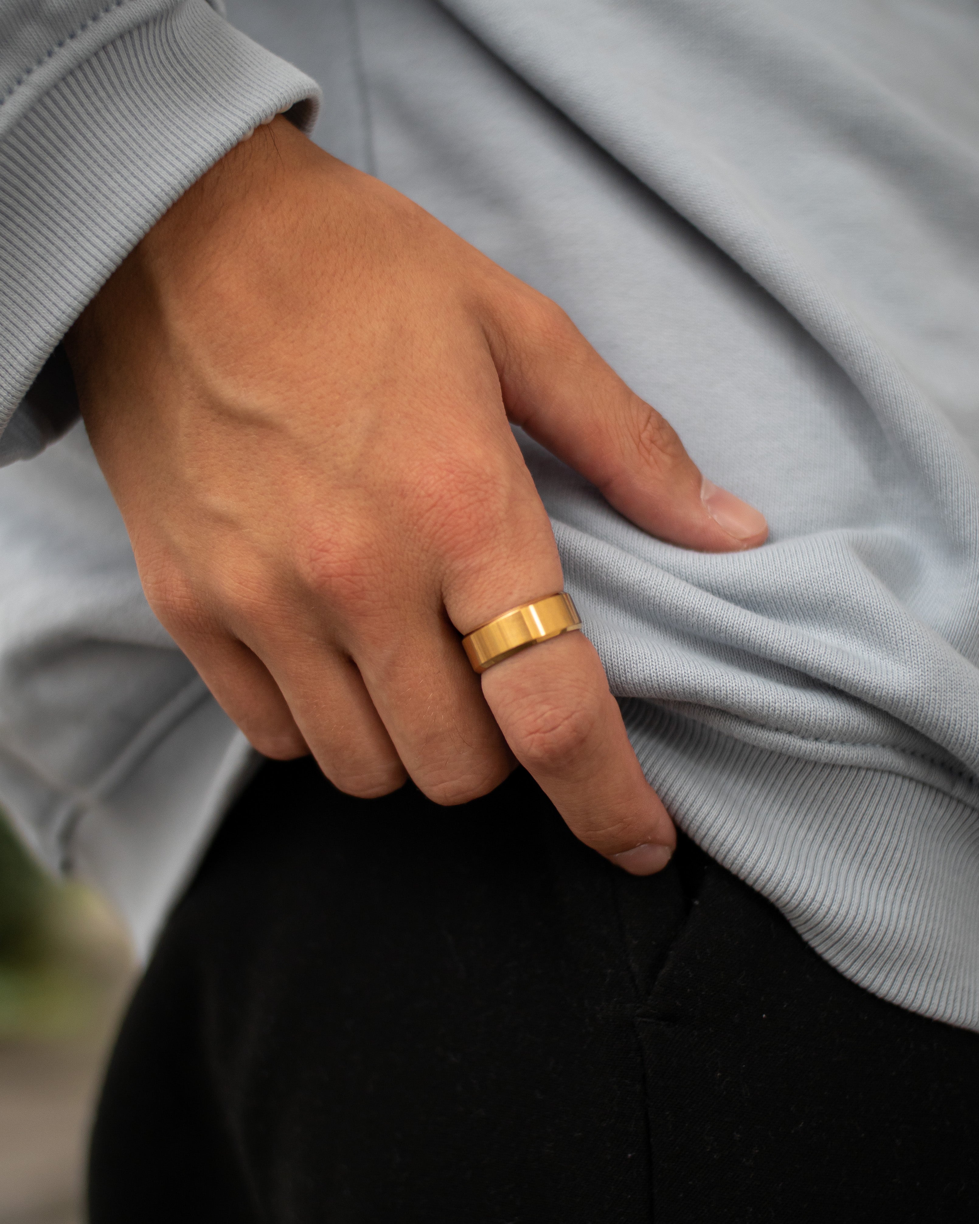 Auro Ring