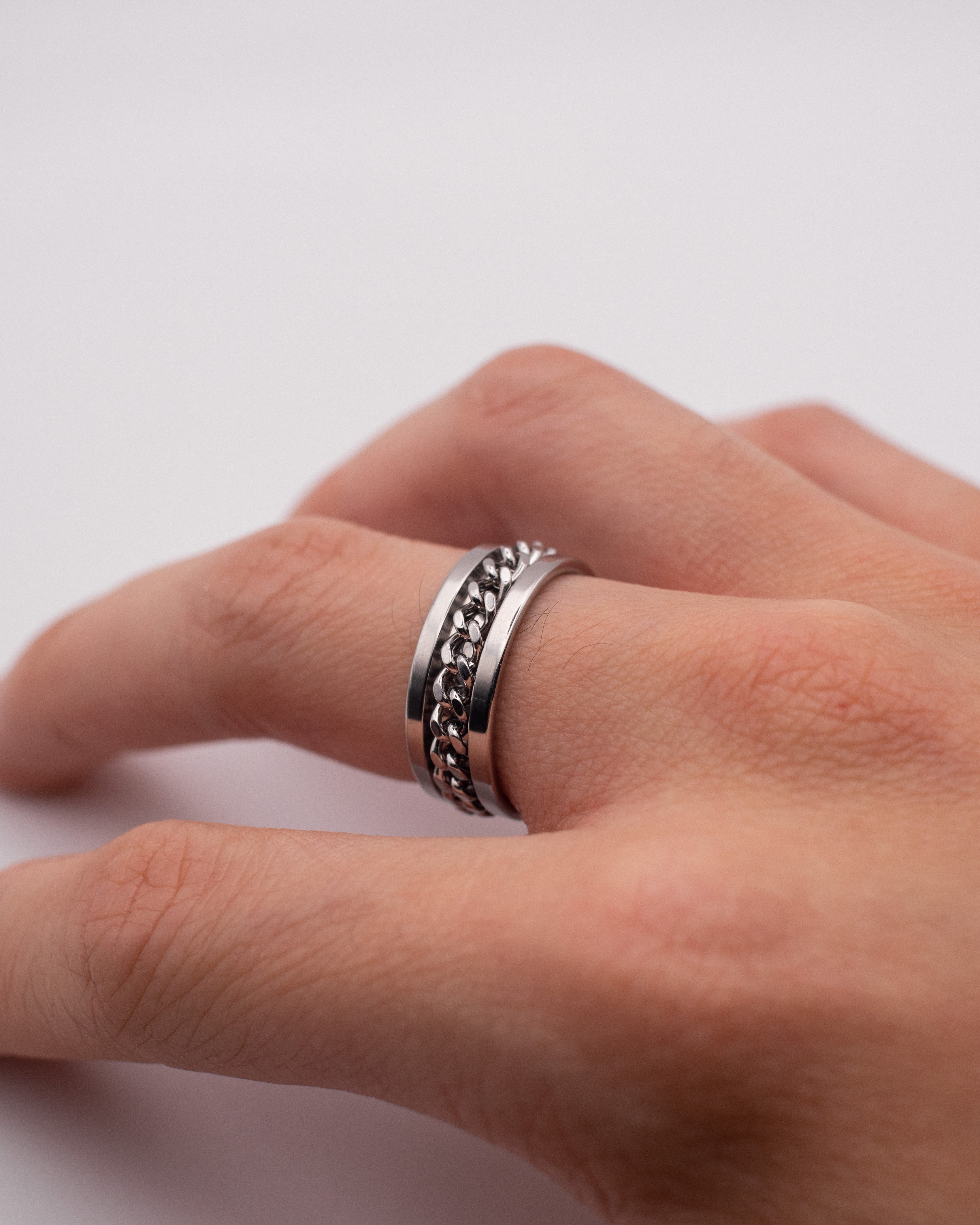 Lian Ring